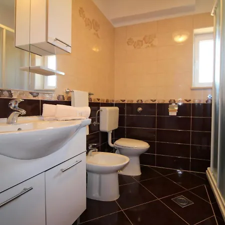 Apartament Liliana Near